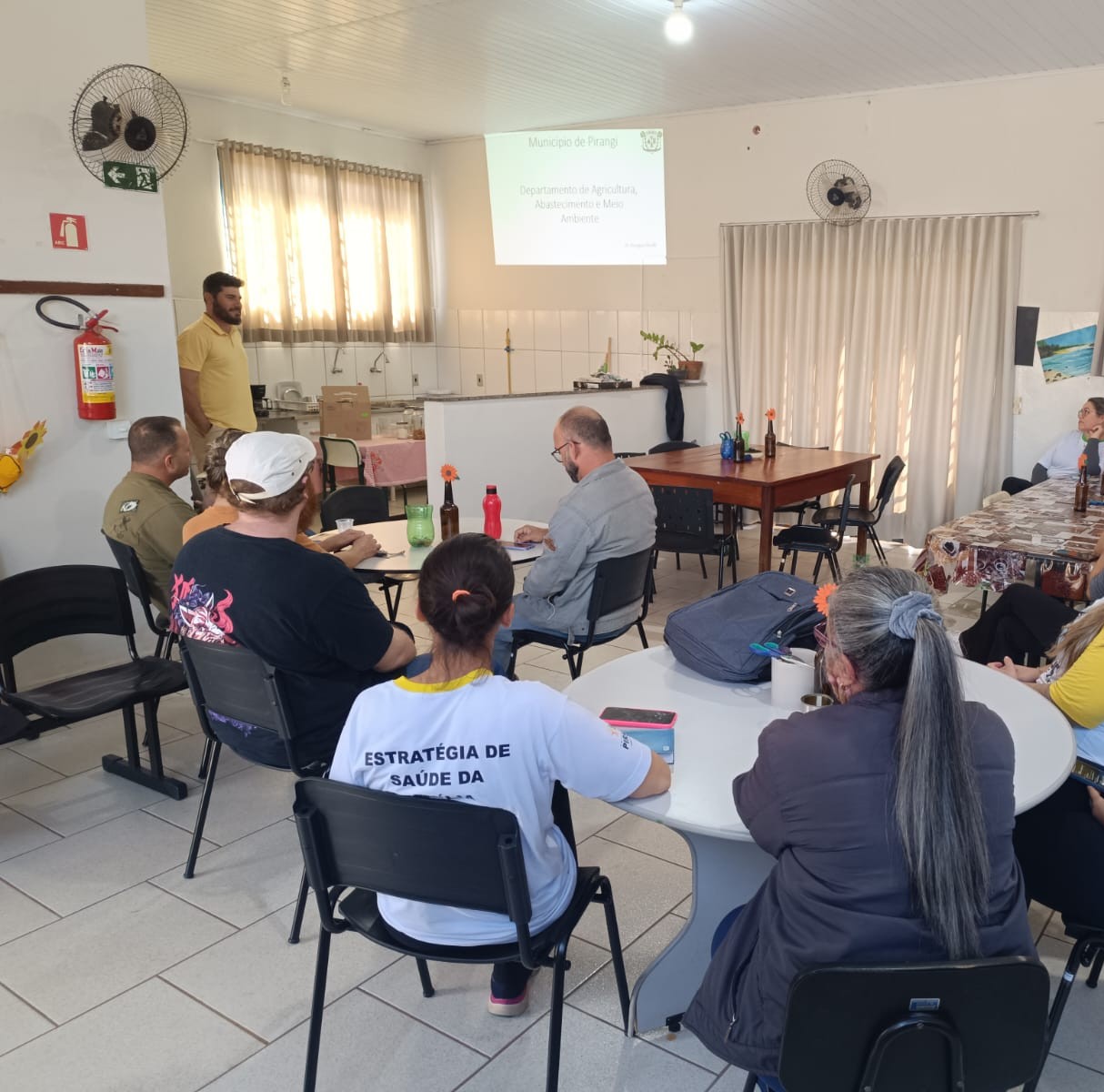 Pirangi Investe em Conhecimento: Agentes de Saúde Discutem Desafios Climáticos e Ambientais.